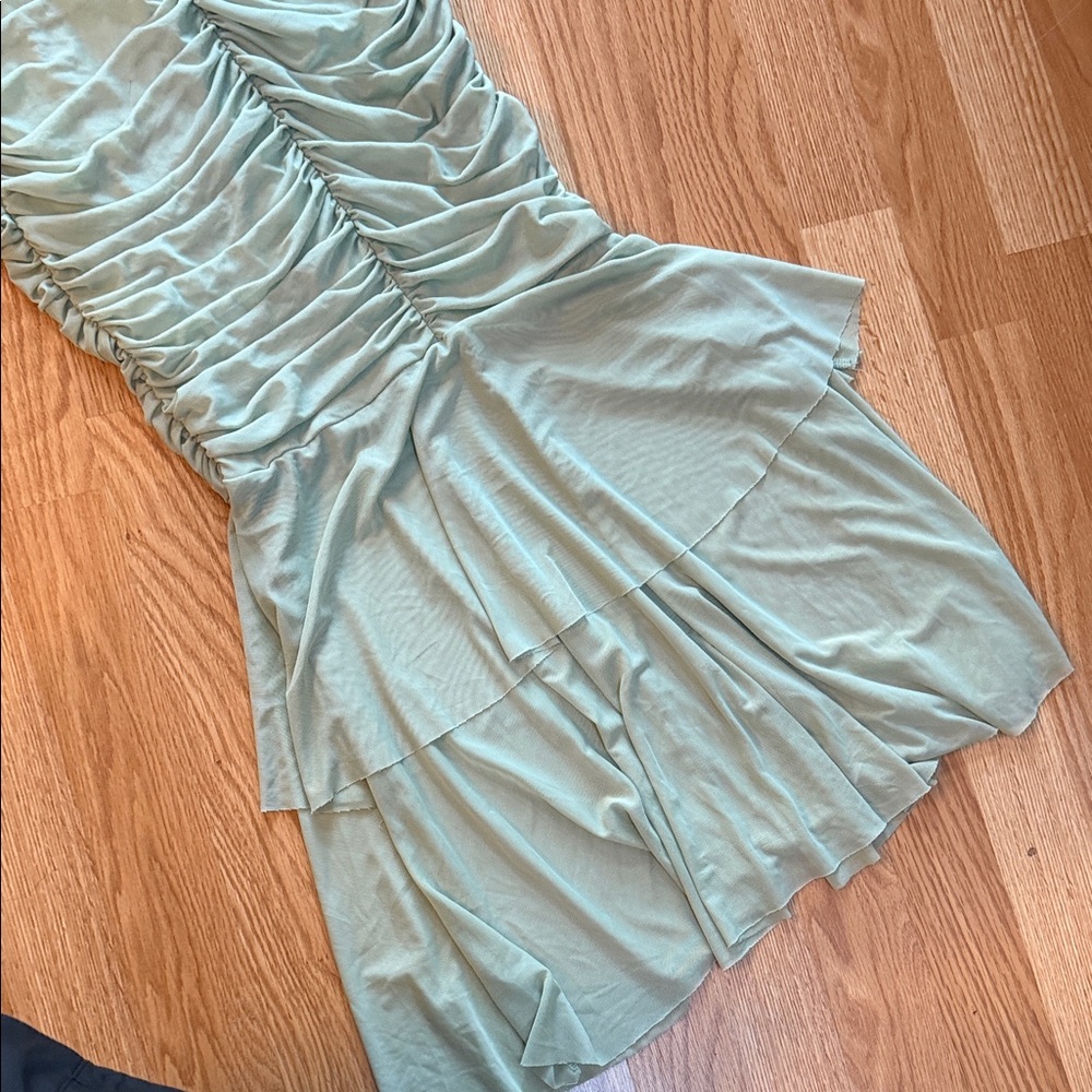 Dress in Light Green Mermaid style - Picture 3 of 4